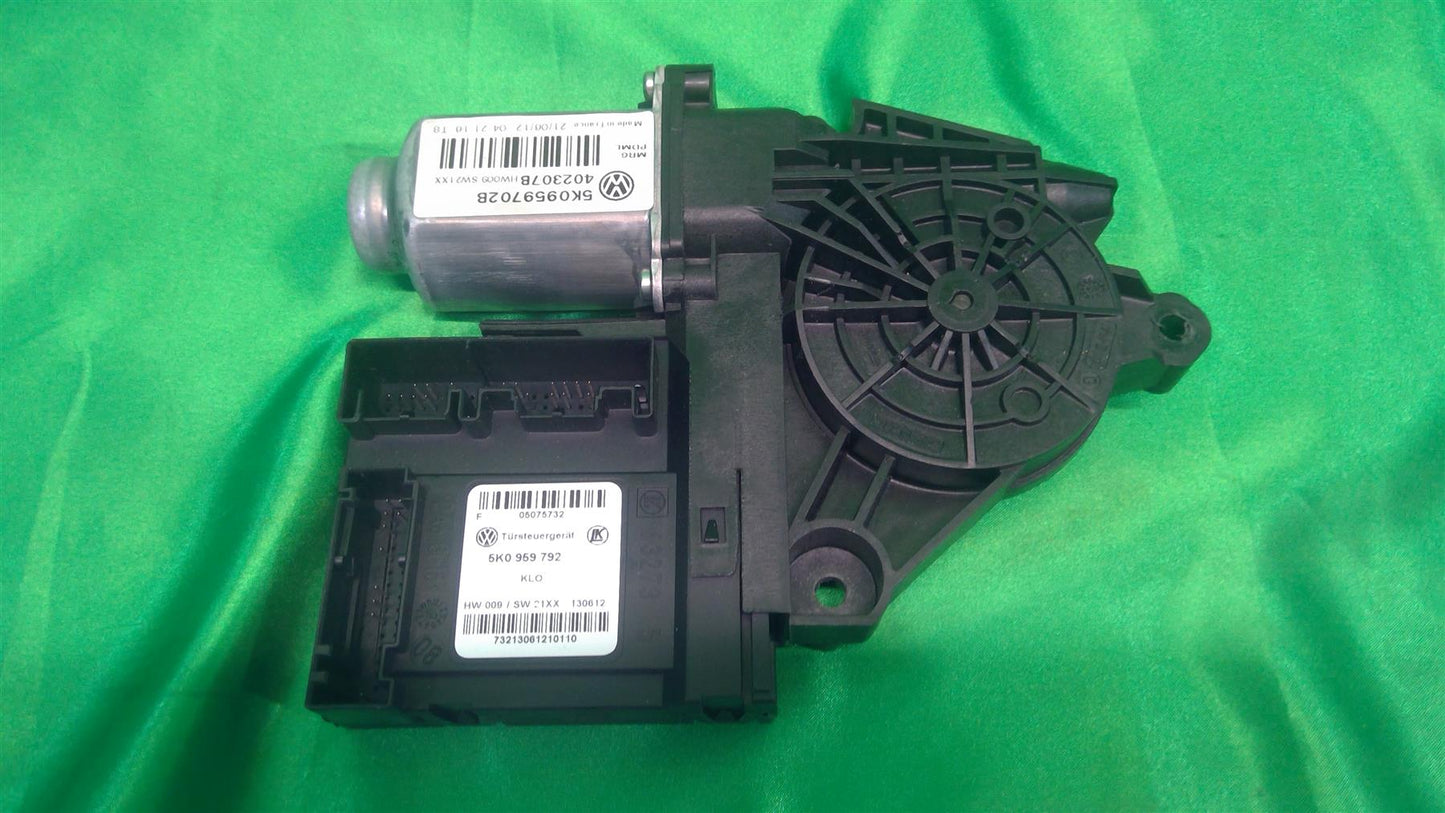 10-14 Golf GolfR GTI Power Window Motor 5K0959702J