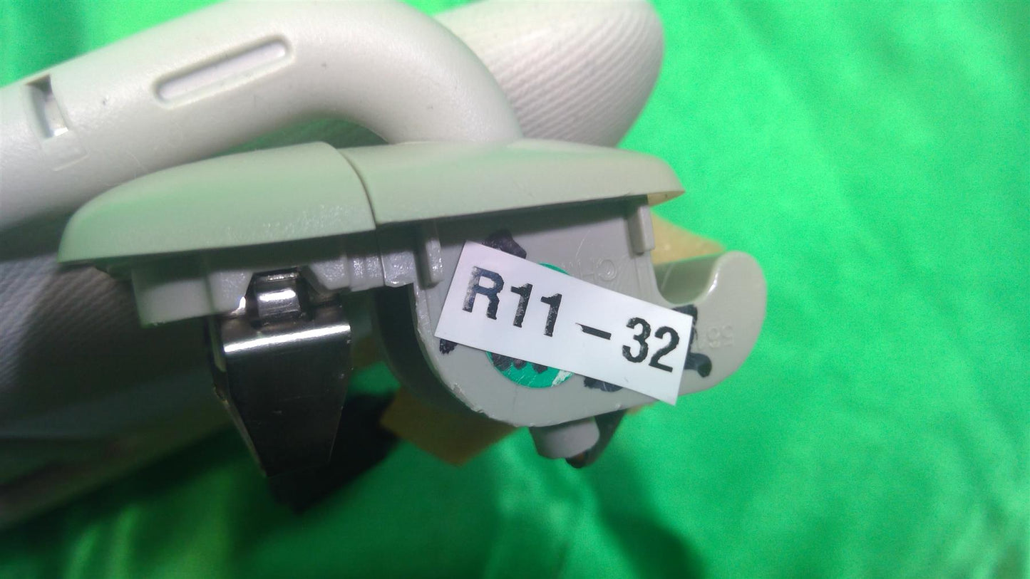 12-15 Passat Passenger Sun Visor 561857552A