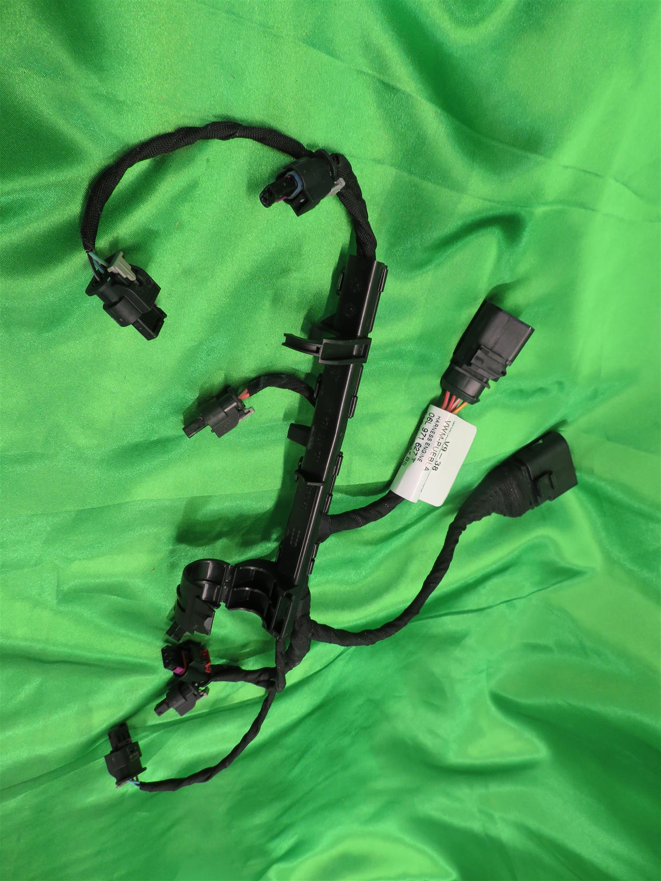 20-22 Passat Audi A3 A4 2.0L Fuel Injector Wire Harness 06L971627AB