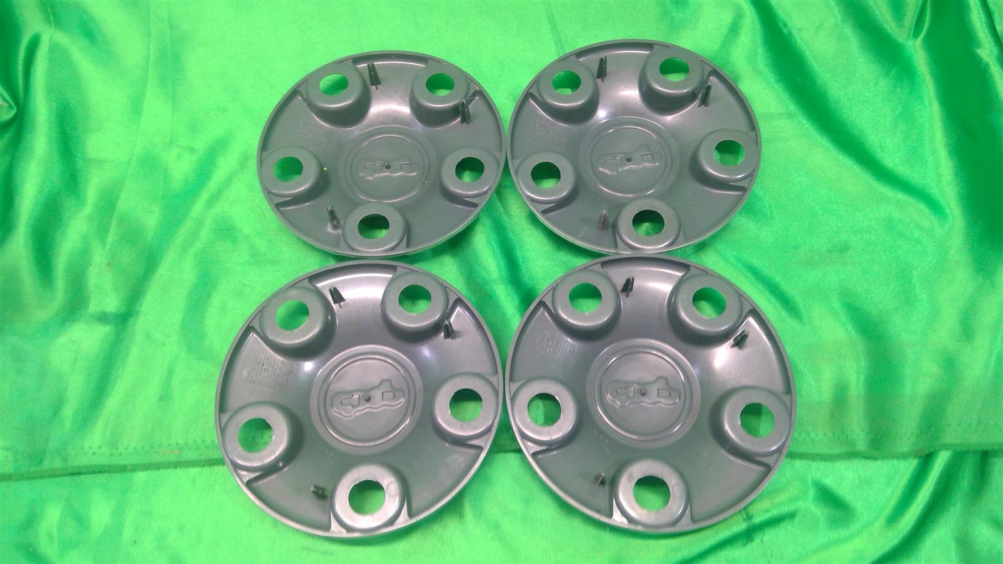 07-17 Wrangler Jeep Logo Silver Center Wheel Cap-set of 4 1AH90TRMAC