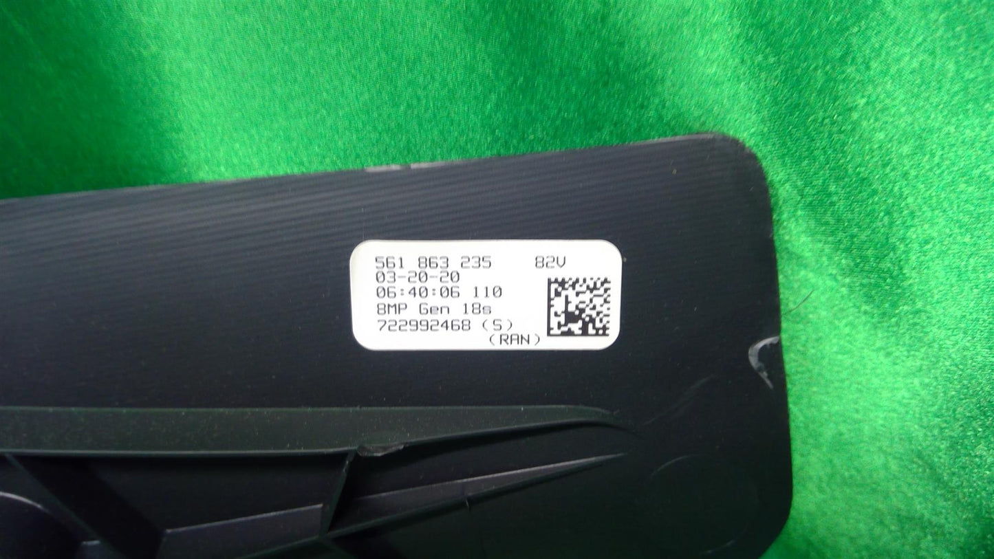 12-22 Passat Console Panel 561863045A82V