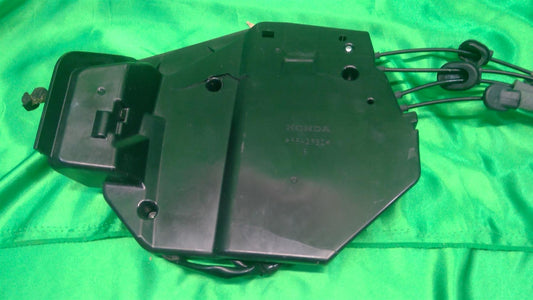 18-22 Odyssey Left Side Slide Door Latch 72650THRA12