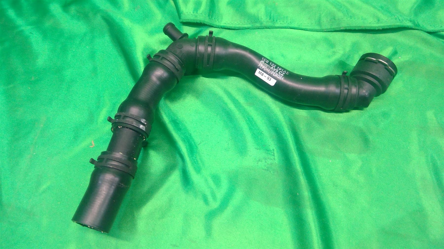 01-06 Beetle Upper Radiator Hose 1C0122101AS