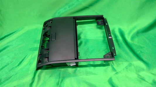 15-23 Arteon Golf GTI Front Console Housing Tray 5G0868837A82V