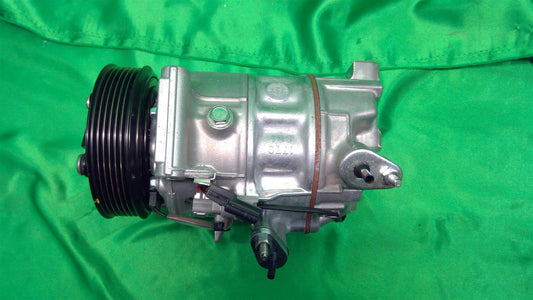 16-22 Q50 Q60 AC Compressor 926005CA0B