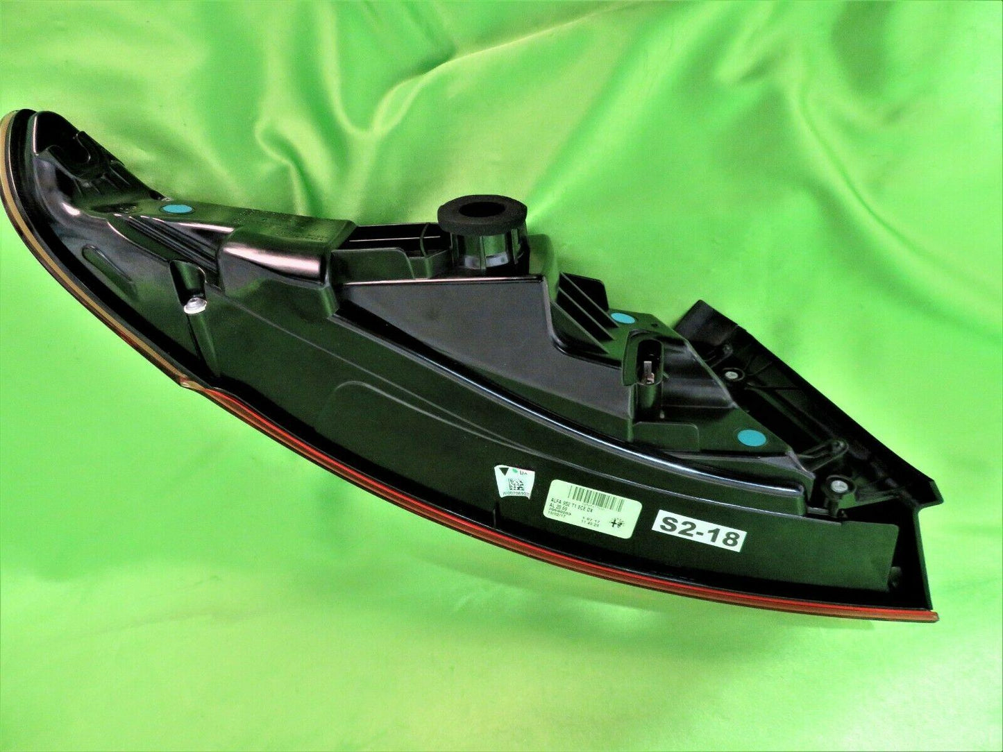 2017Giulia Right Tail Light 68366202AA