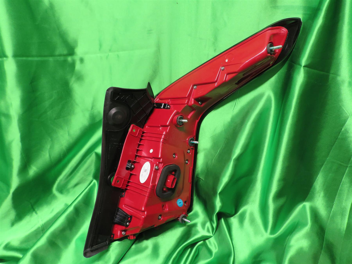 17-21 XT5 Sport Right LED Taillamp 84501566