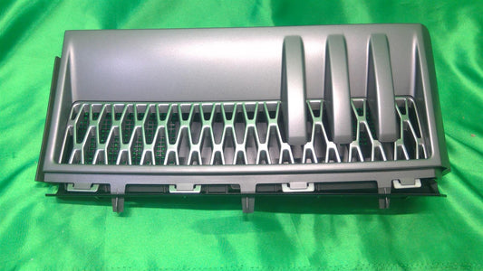 10-12 Range Rover Right Front Air Vent Fender Grille Shield Cover AH4216A414BB