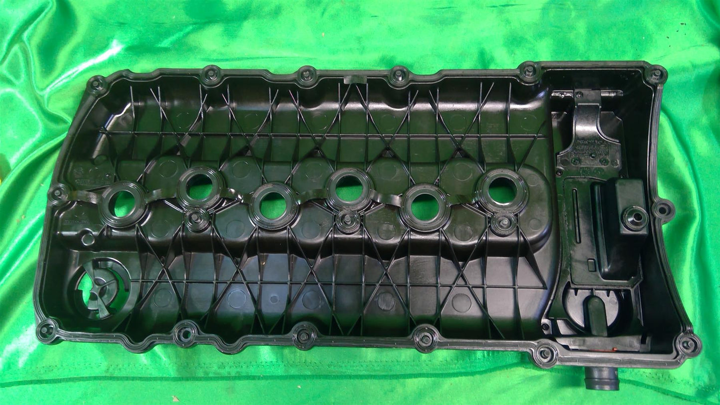 18-23 Atlas Engine Valve Cover 03H103429S