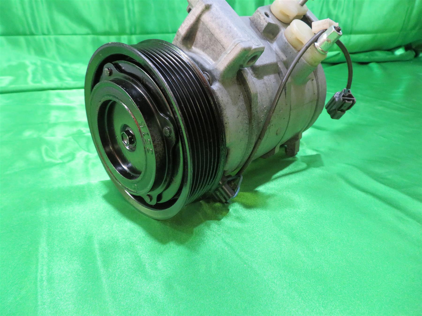 01-07 Highlander AC Compressor 883203314084