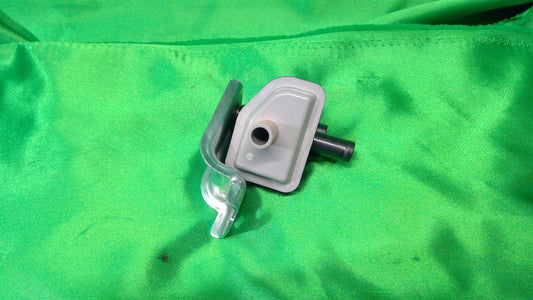 17-24 ES350 RX350 RX350L RX450L Vapor Canister Purge Solenoid 258600P030