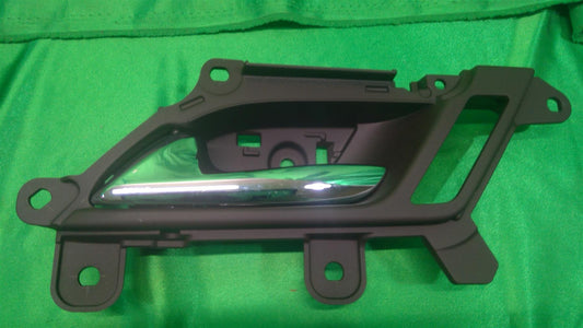12-15 Passat Left Front Interior Door Release 561837113F