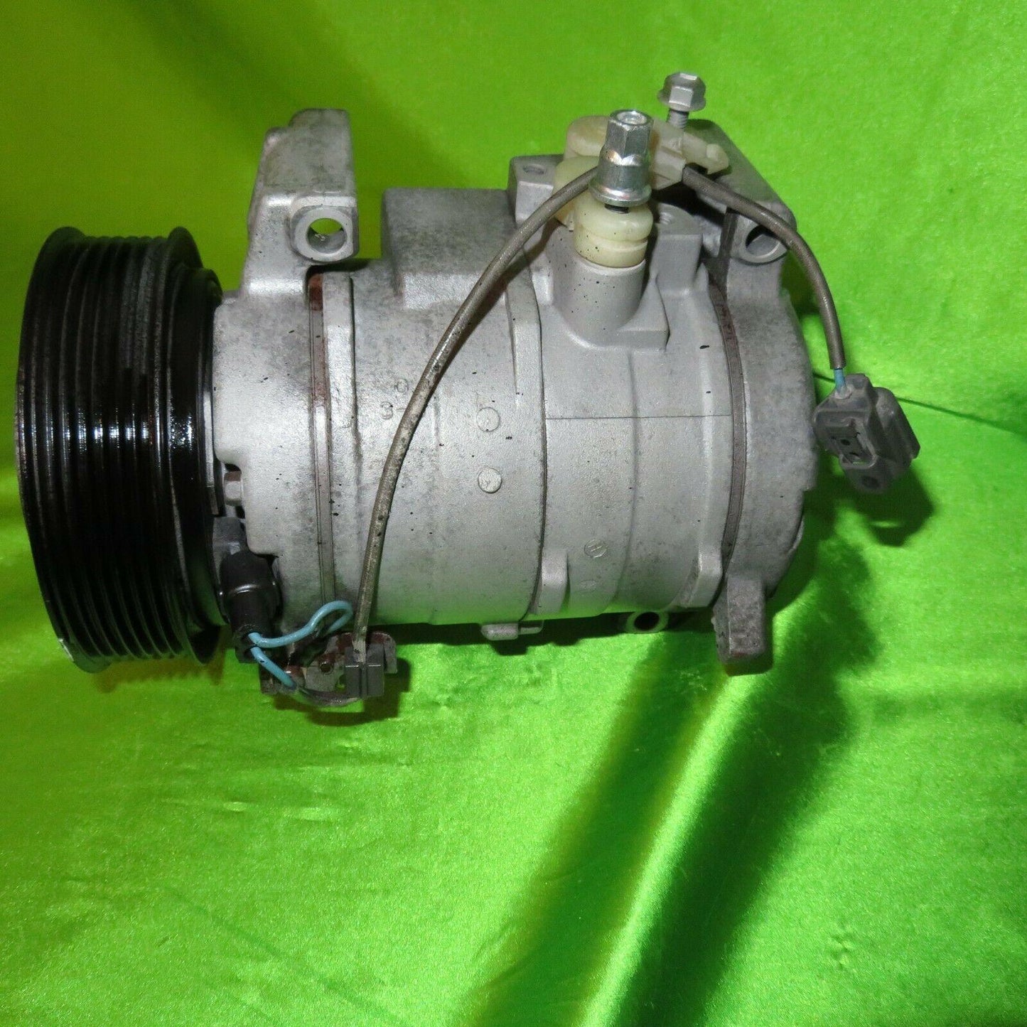 01-07 Highlander AC Compressor 883203314084