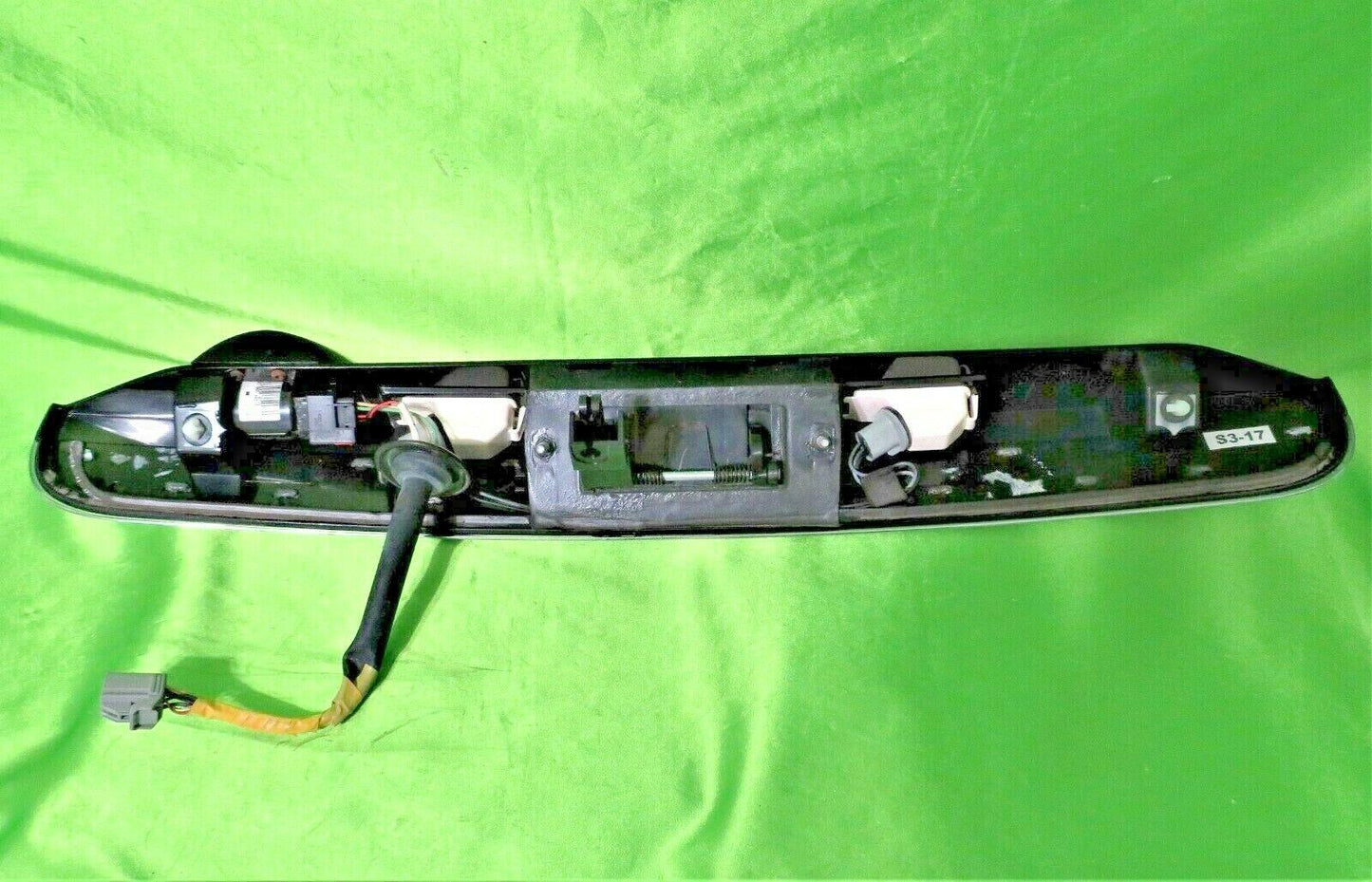 08-10 Caravan Town&Country Lift Gate Handle w/Camera Used 5113251AC