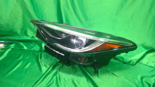 17-19 Genuine Infiniti QX30 left LED Xenon Headlight 260605DC3D