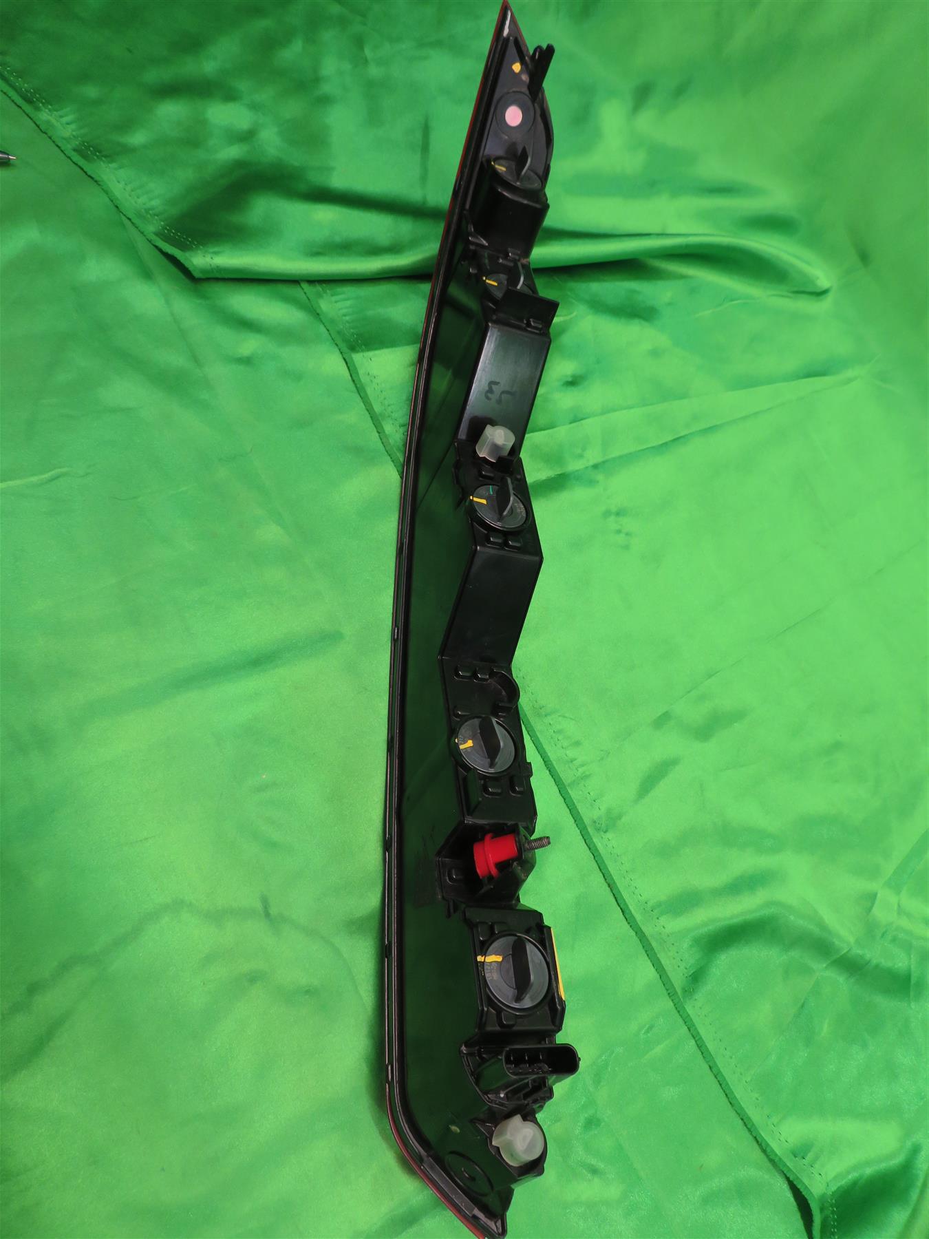 18-20 Q5 SQ5 Right Lower Tail Light Assembly 80A945070A