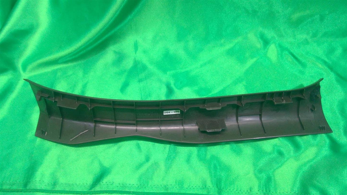 16-18 ES350 Right Rear Door Scuff Plate 6791706210E0