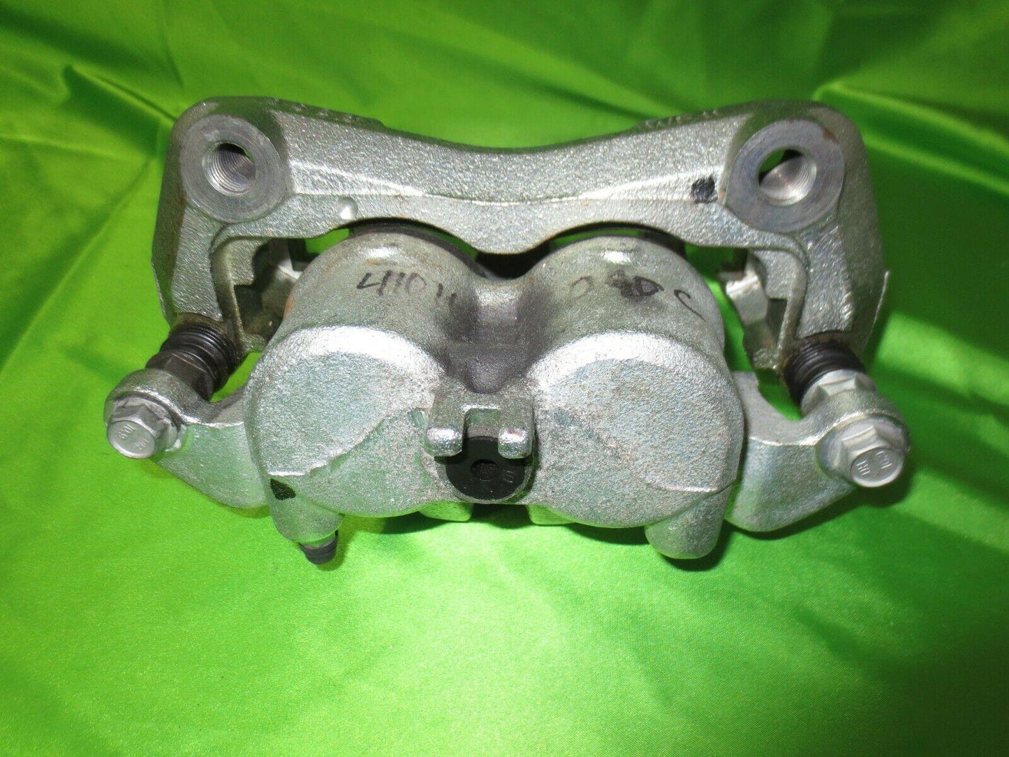 06-21 Frontier Pathfinder X-Terra Left Front Caliper 41011ZP42A