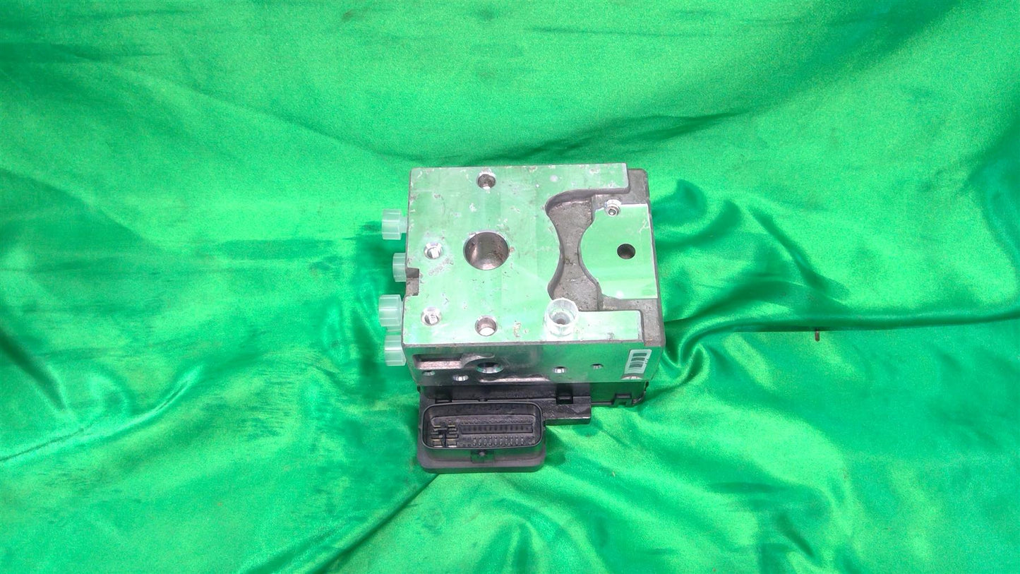 07-17 LS460 LS600hL Brake Actuator Assembly 4405050110