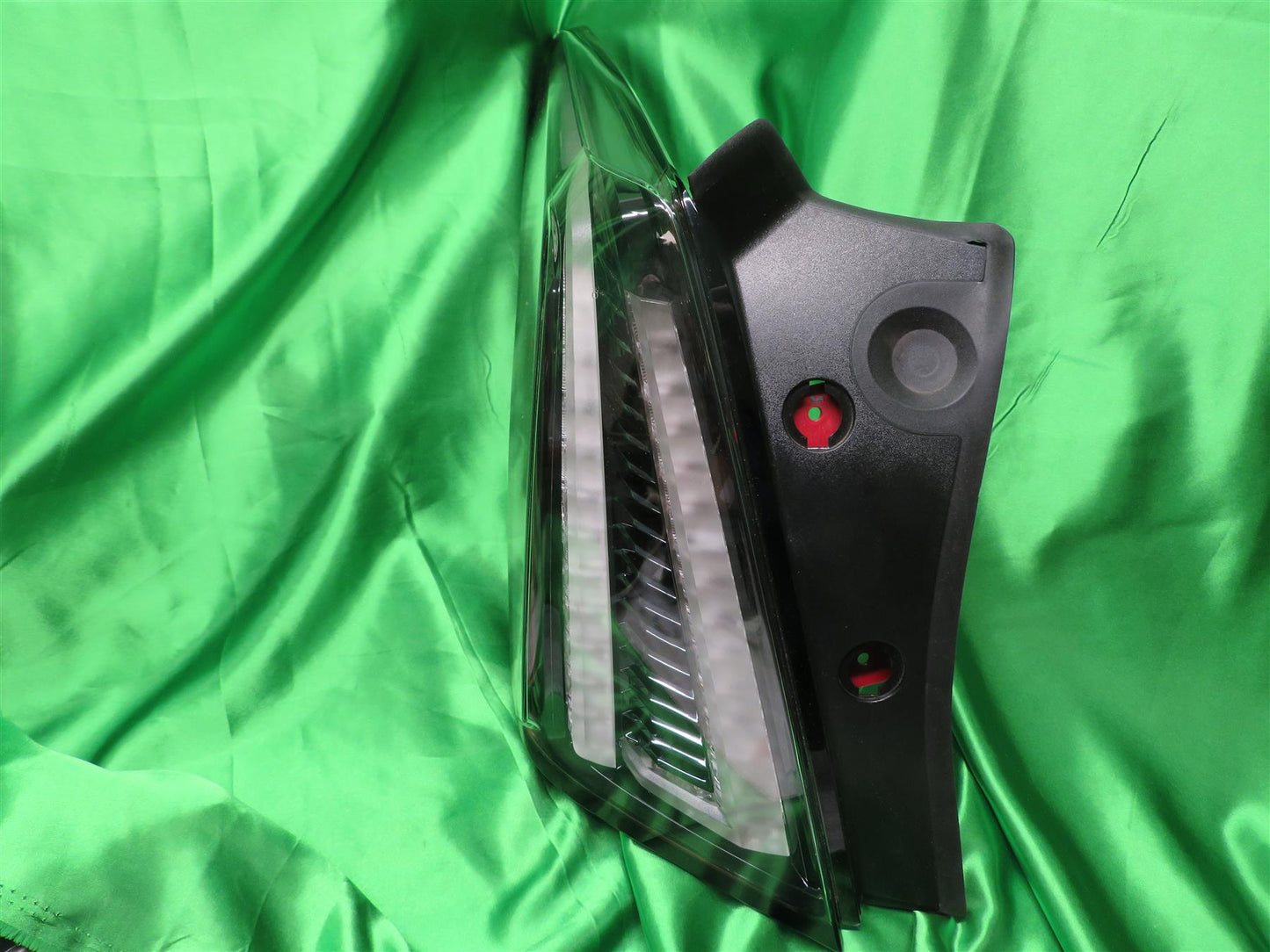 17-21 XT5 Sport Right LED Taillamp 84501566