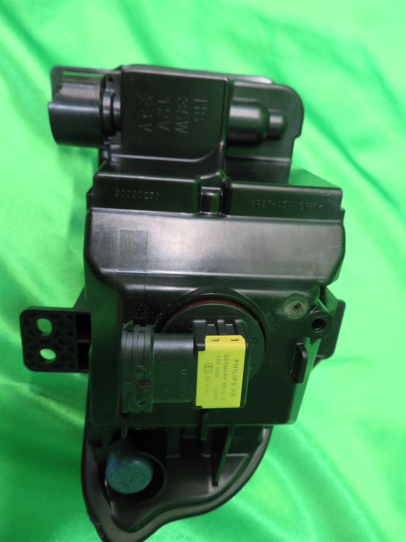 12-19 Fiat500 Right Front Fog Light FOGK14006