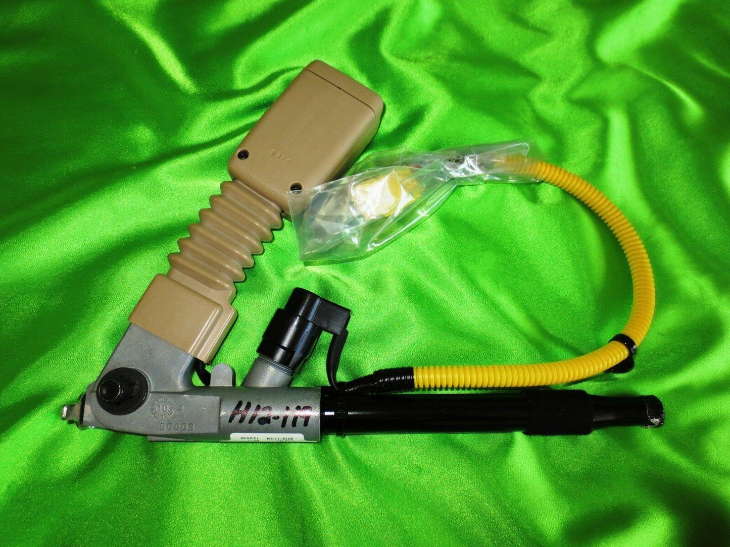 05-06 CR-V Right Front Seat Belt Buckle  04813S9AA51ZB