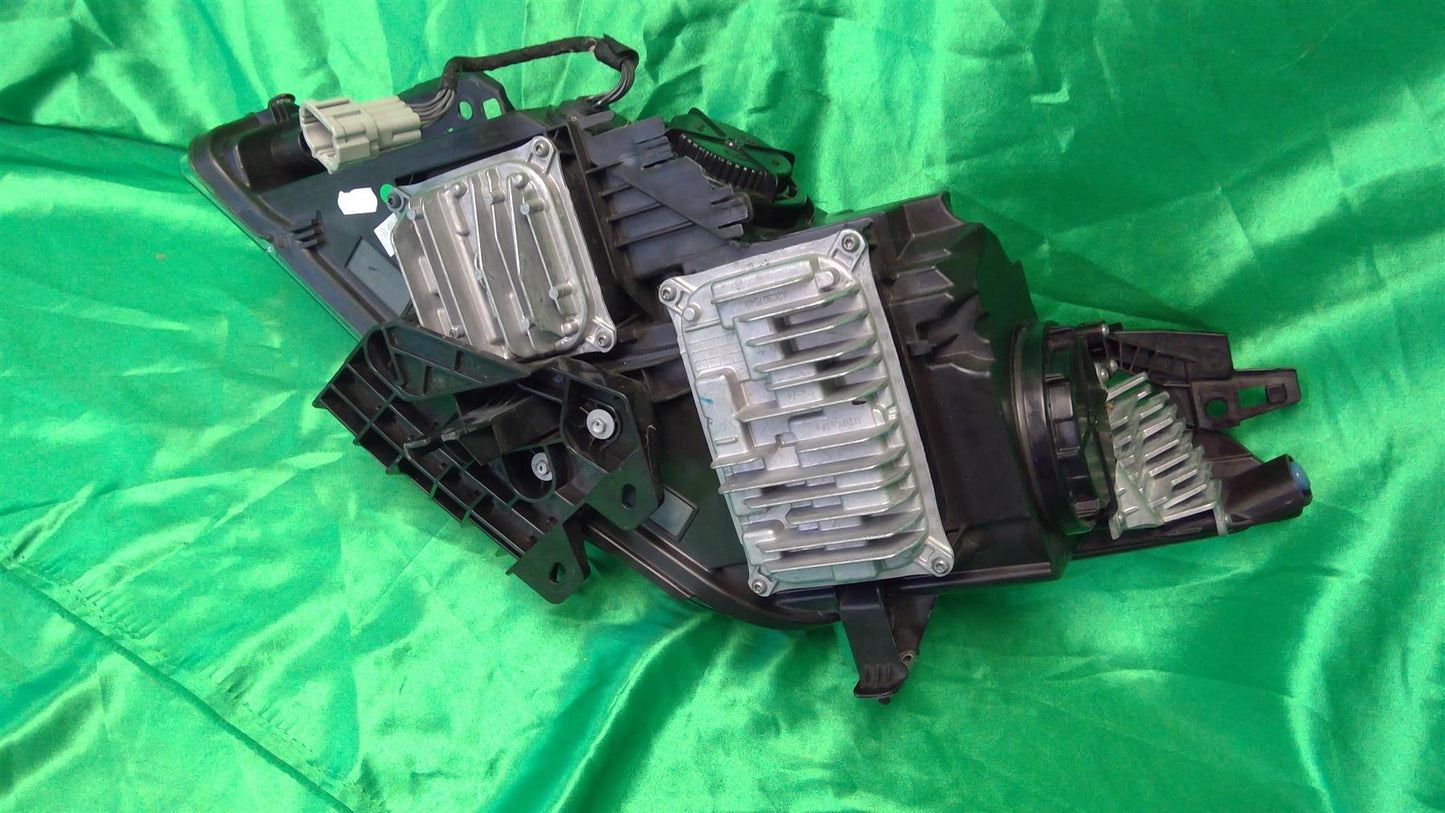 17-19 QX30 Right LED Xenon Headlight 260105DC3D