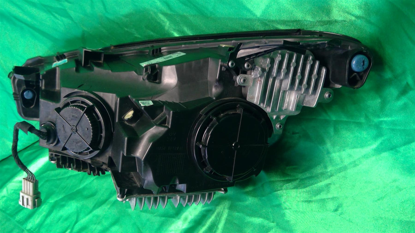 17-19 QX30 Right LED Xenon Headlight 260105DC3D