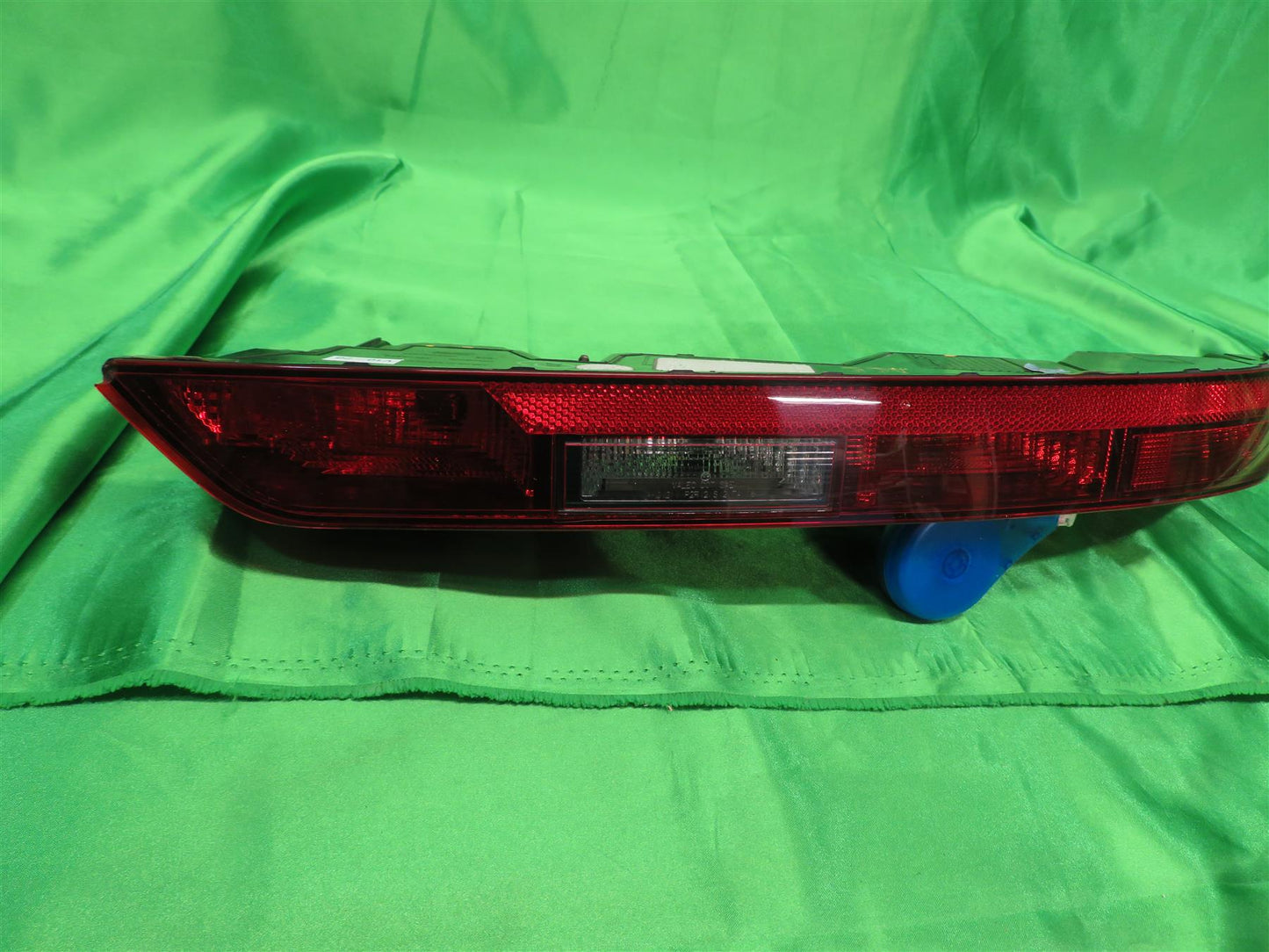 18-20 Q5 SQ5 Right Lower Tail Light Assembly 80A945070A