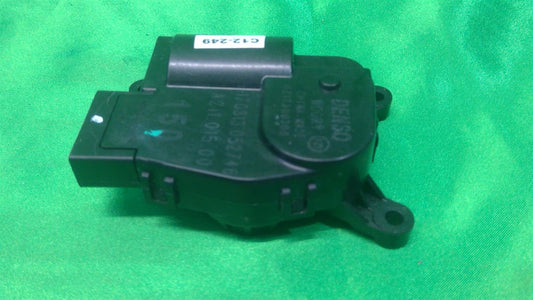 14-17 Fiat500L A/C & Heat Actuator 68303655AA