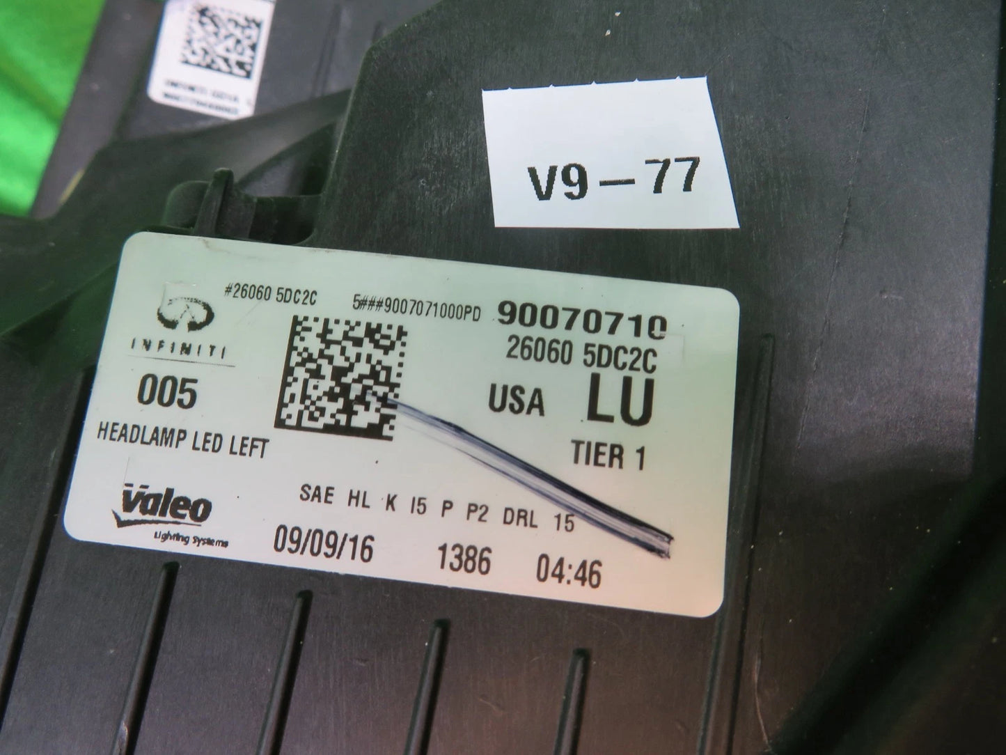 17-19 Genuine Infiniti QX30 left LED Xenon Headlight 260605DC3D