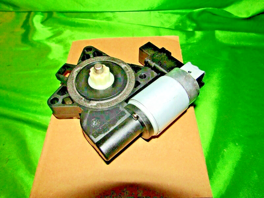 04-15 Mazda3 5 6 CX-7 CX-9 RX-8 Front Window Motor G22C5858XF