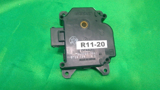 98-10 All GS IS300 RX300 SC430 HVAC Servo Assembly 8710630371