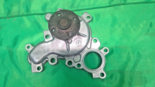 09-20 Toyota Sequoia Tundra 8 Cylinder, 4.6L Water Pump 1610009525