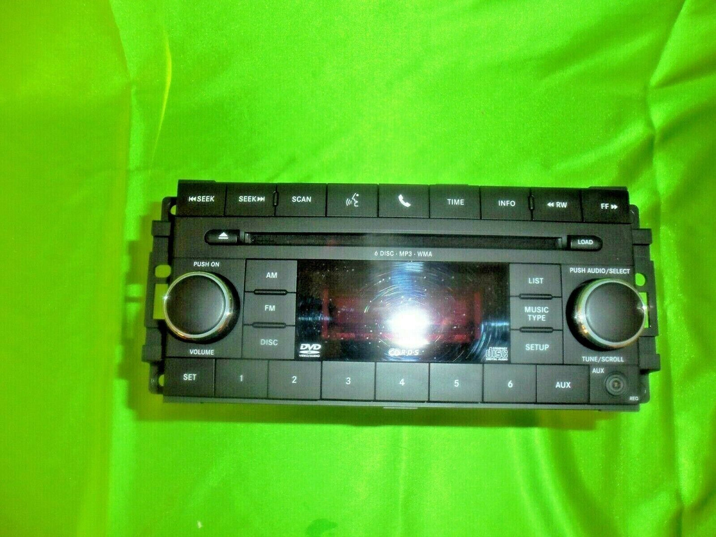 11-14 VW Routan AM-FM-6 Disc DVD MP3 (REQ) Satellite Radio 7B0035183G