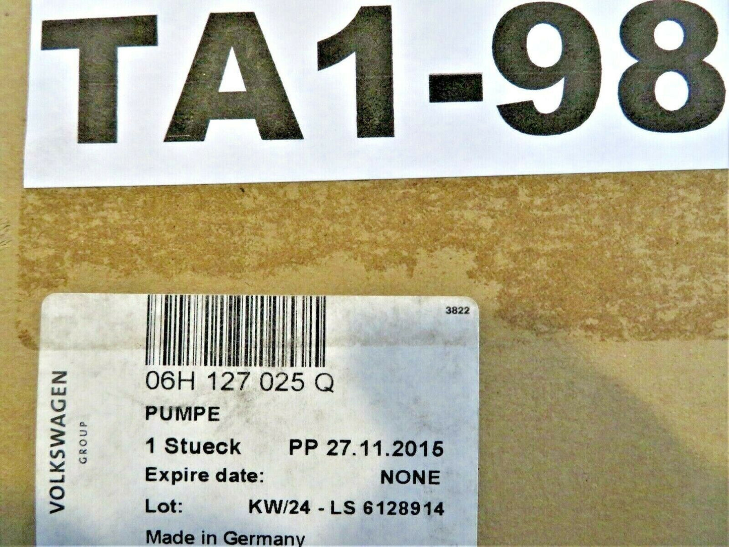 11-18 NEW Genuine Audi VW Engine Mounted Fuel Pump 06H127025Q