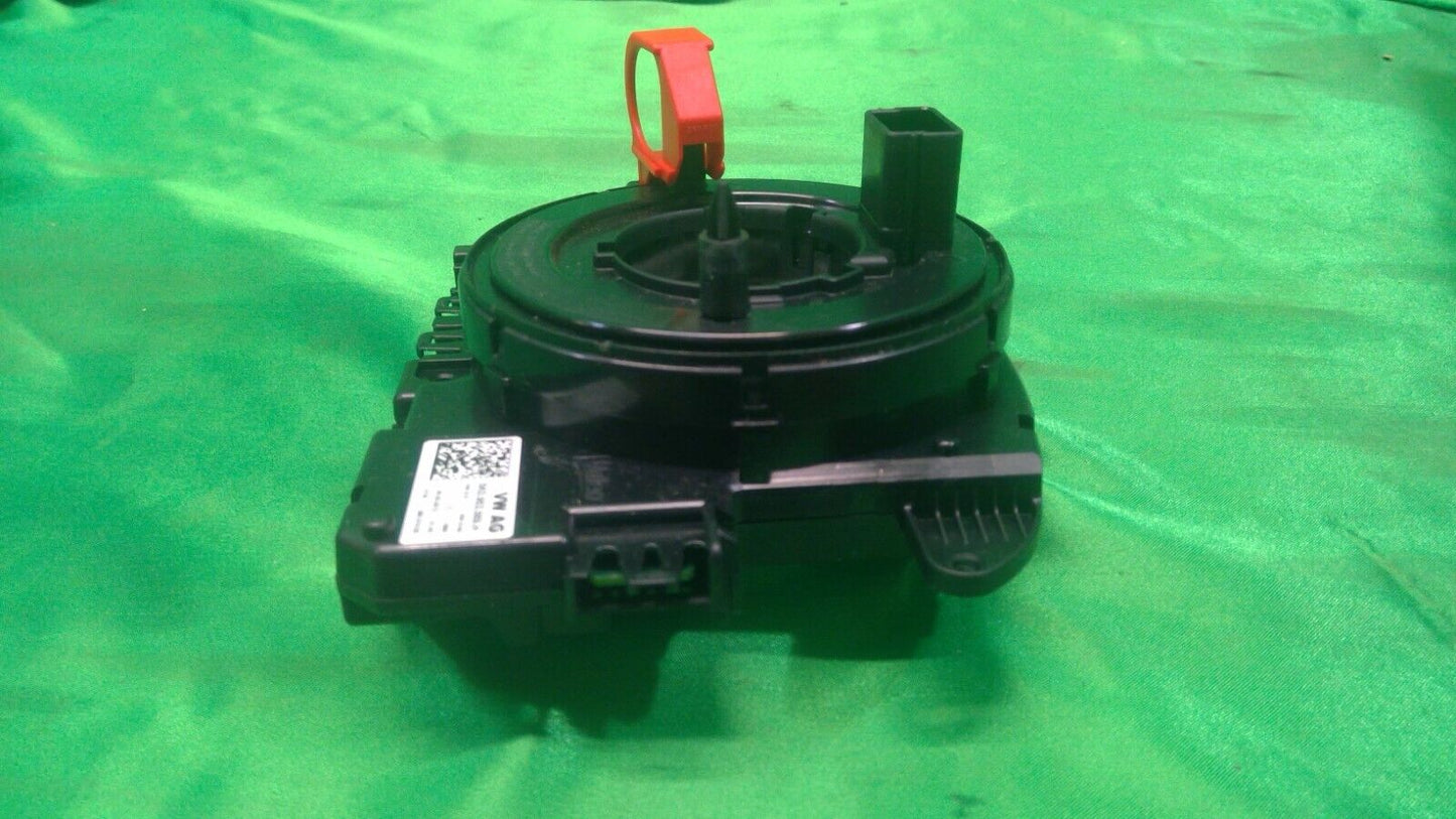 12-22 Passat Cluck Spring Control Unit 5K0953569AL