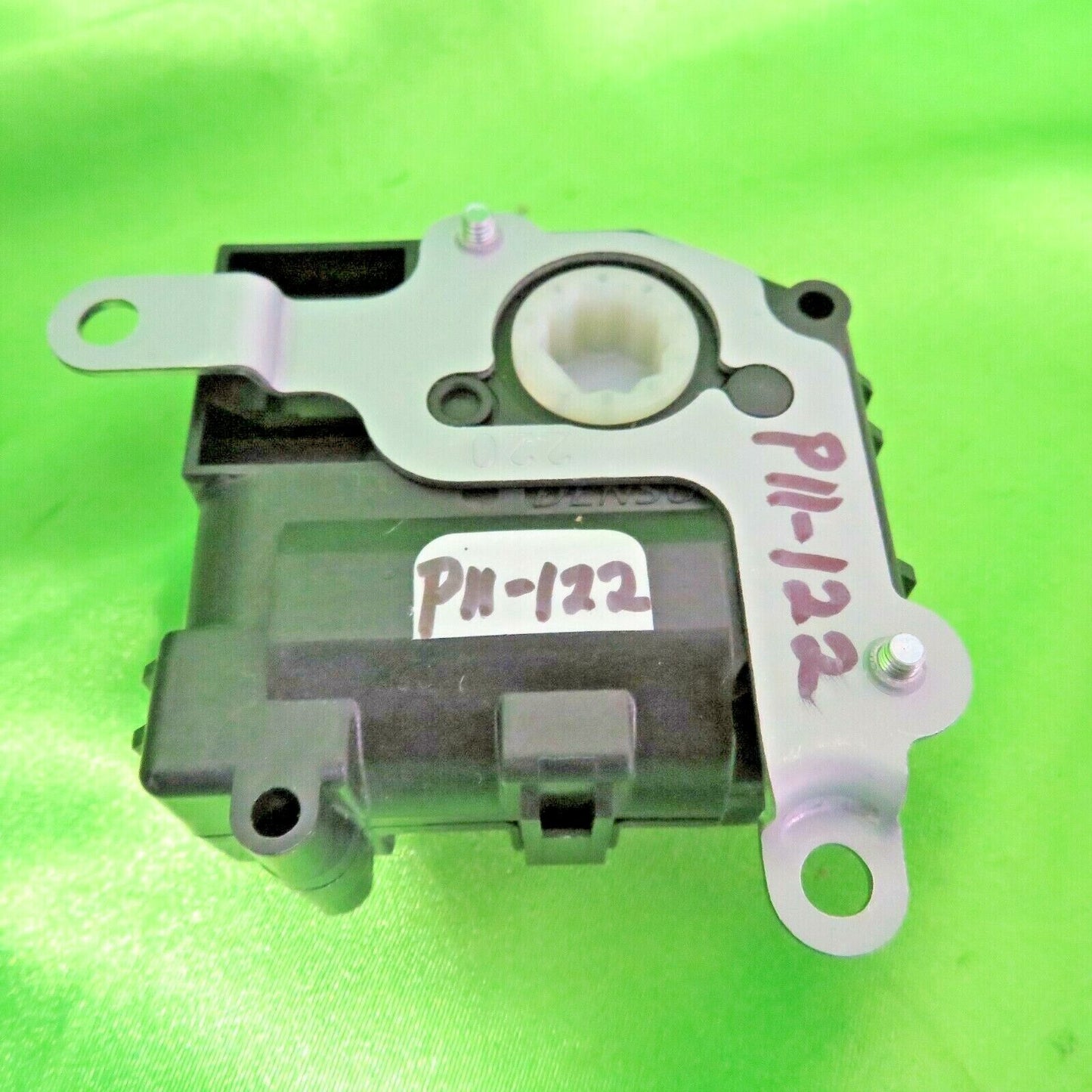 14-18 Lexus RC IS GS A/C Servo Damper 8710630610