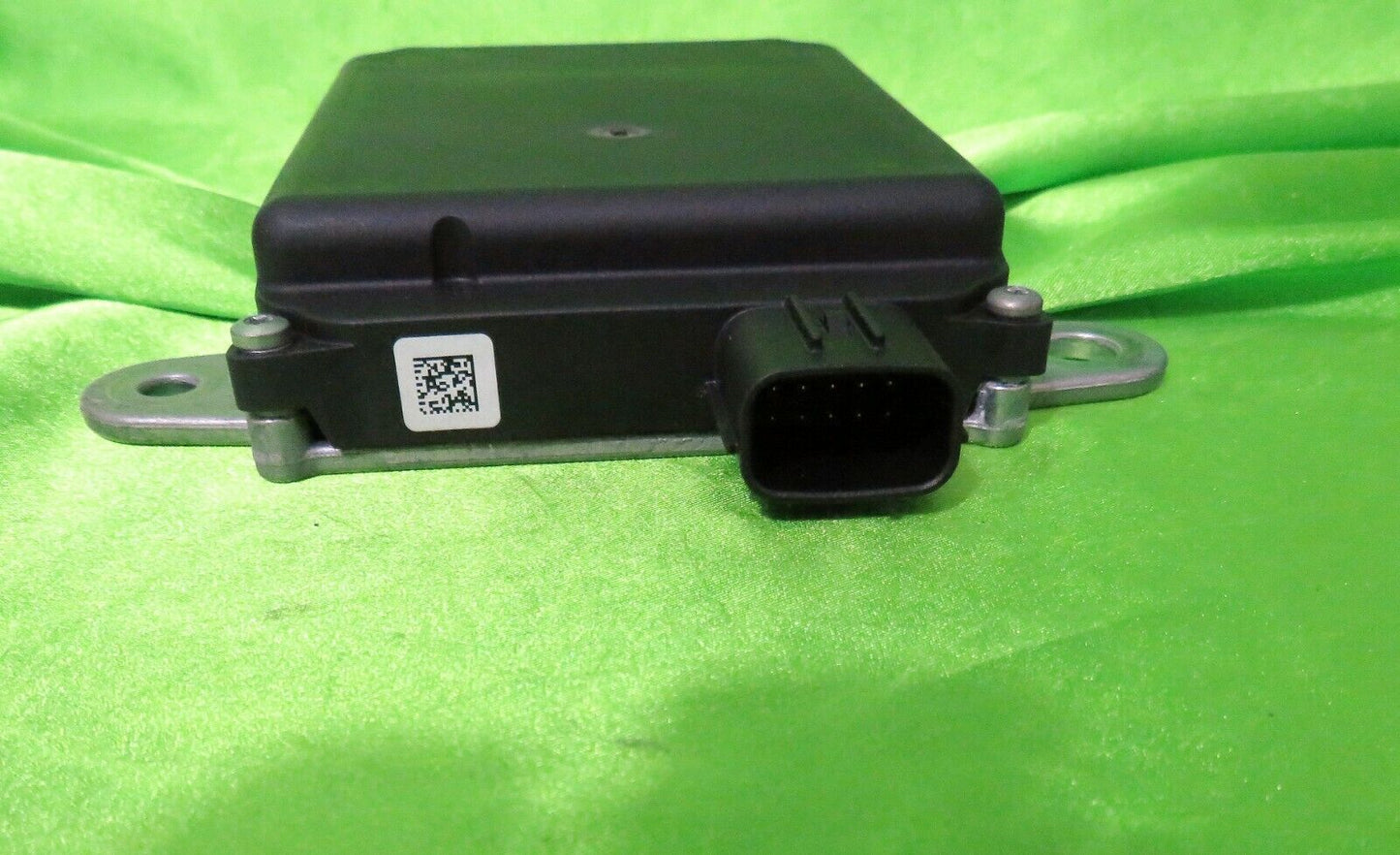 13-15 Lexus ES300H ES350 Blind Spot Monitor Sensor OEM 881620W180