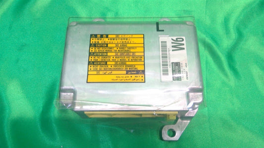 04-06 GX470 SRS Body Control Module 0400628260