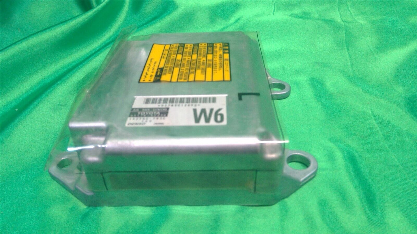 04-06 GX470 SRS Body Control Module 0400628260